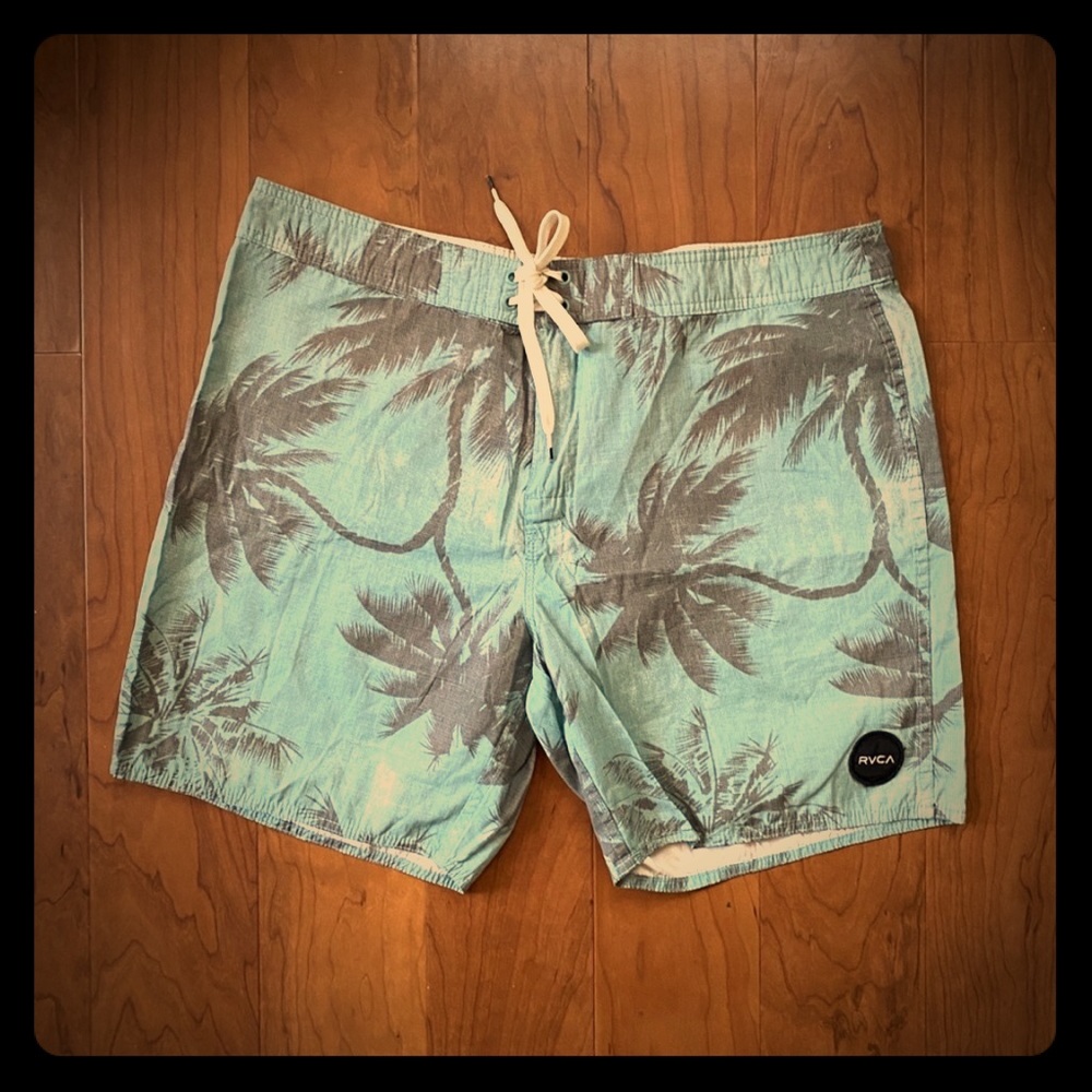 RVCA men board shorts
